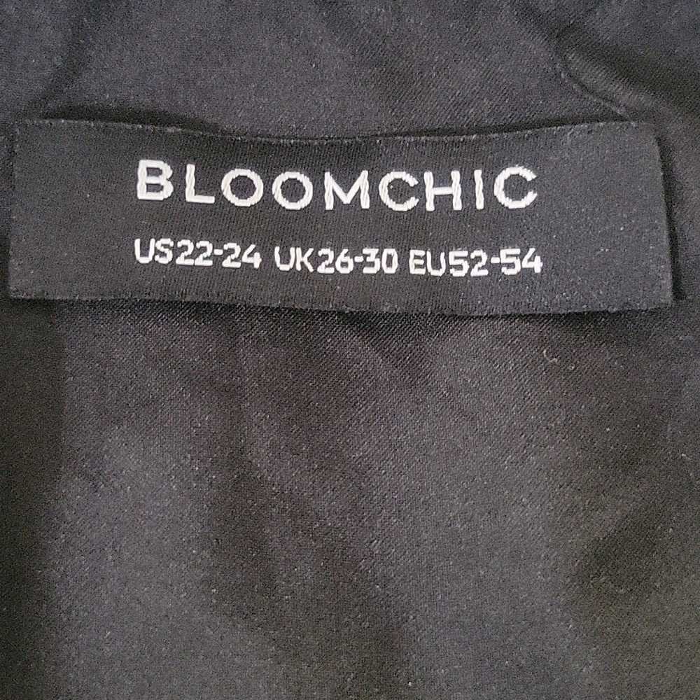 BloomChic Black Geometric Pocket Ruffle Sleeve Belted Midi Dress - Women's Plus - Picture 11 of 13